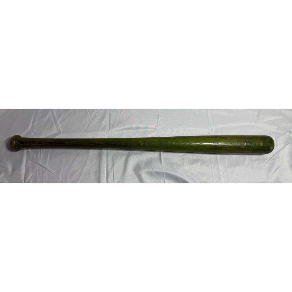 Louisville Pro Hillerich & Bradsby Dick Green KC Athletics Green Wood Bat 29in